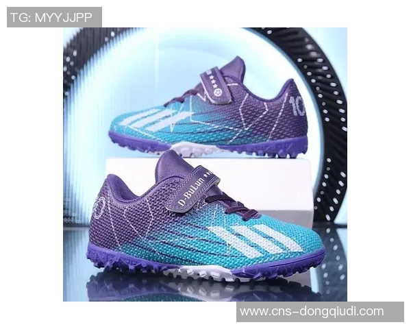 青少年足球鞋选购指南如何为孩子挑选合适的运动装备提升球技与舒适度